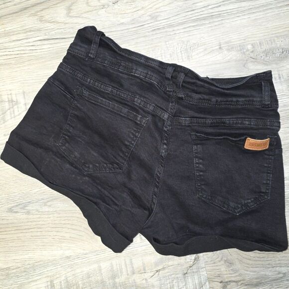 Rosewear High Rise Stretchy Cuffed Denim Shorts Size Medium (6-8) - Picture 5 of 6